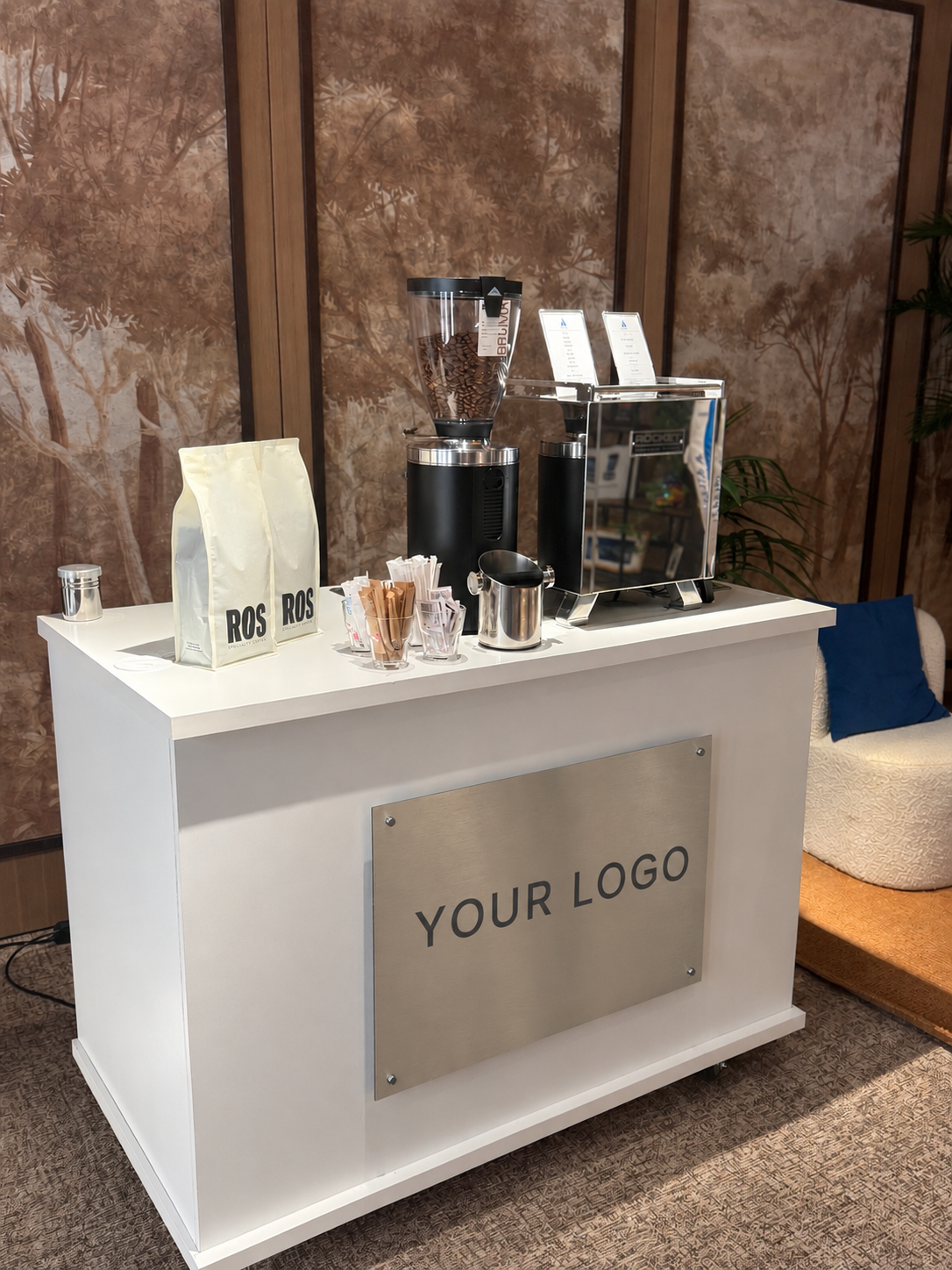 Coffee Cart para Eventos en Madrid: Por Qué la Personalización Construye Marca